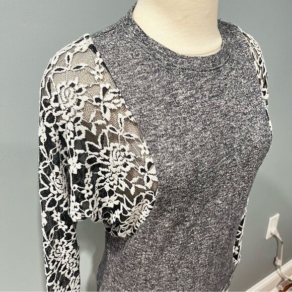 The Cue Cherqu Heather Grey Knit Crewneck with Sheer Lace Batwing Long Sleeves - Picture 3 of 5